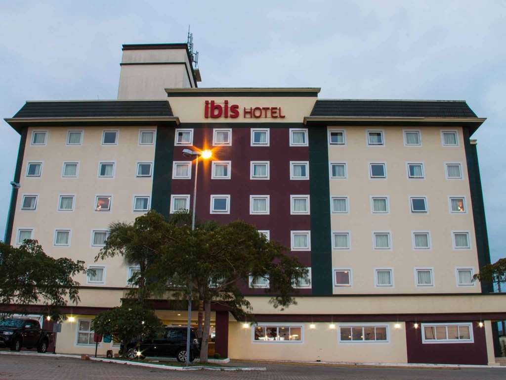 Отель Ibis Criciuma Крисиума Экстерьер фото